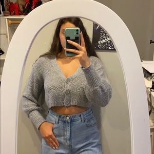 Crop top sweater